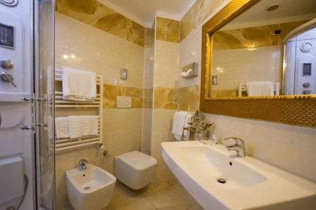 Taliansko Emilia Romagna Diplomat Palace 10 dňový pobyt Raňajky Vlastná May 2026 (10/05/26-19/05/26)