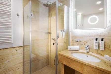 Bulharsko Sofia Rosslyn Thracia 15 dňový pobyt Raňajky Vlastná November 2025 ( 3/11/25-17/11/25)