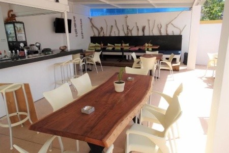 Grécko Korfu Oasis Beach Club 4 dňový pobyt Bez stravy Letecky Letisko: Bratislava September 2025 ( 5/09/25- 8/09/25)