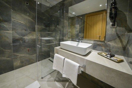 Čierna Hora Budva Mediteran 11 dňový pobyt Plná penzia Vlastná November 2025 (14/11/25-24/11/25)