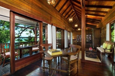 Seychely  Enchanted Island Resort 13 dňový pobyt Raňajky Letecky Letisko: Krakov December 2025 ( 4/12/25-16/12/25)