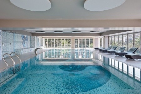 Čierna Hora Petrovac Ami 8 dňový pobyt Polpenzia Letecky Letisko: Krakov October 2025 (14/10/25-21/10/25)