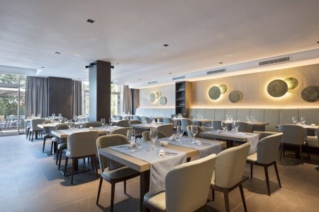 Čierna Hora Petrovac Ami 8 dňový pobyt Polpenzia Letecky Letisko: Krakov October 2025 (14/10/25-21/10/25)