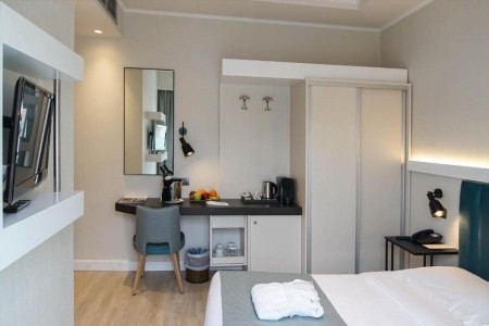 Grécko Atény a okolie Athens Cypria 7 dňový pobyt Raňajky Letecky Letisko: Viedeň December 2025 ( 1/12/25- 7/12/25)