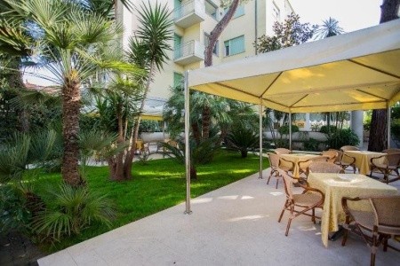 Taliansko Toskánsko Sylvia (Lido Di Camaiore) 11 dňový pobyt Raňajky Vlastná November 2025 (19/11/25-29/11/25)