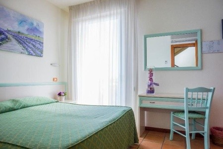 Taliansko Toskánsko Sylvia (Lido Di Camaiore) 11 dňový pobyt Raňajky Vlastná November 2025 (19/11/25-29/11/25)