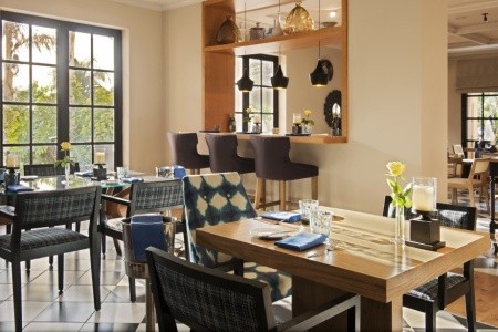 Kanárske ostrovy Tenerife Bahía Del Duque Las Villas 10 dňový pobyt Polpenzia Letecky Letisko: Budapešť March 2026 (31/03/26- 9/04/26)