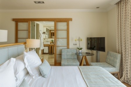 Kanárske ostrovy Tenerife Bahía Del Duque Las Villas 10 dňový pobyt Polpenzia Letecky Letisko: Budapešť March 2026 (31/03/26- 9/04/26)