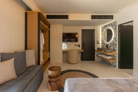 Santo Mangata Boutique - 41