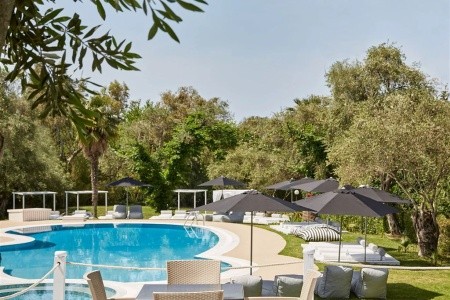 Mr. & Mrs. White - 18