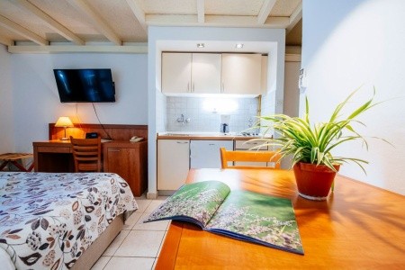 Chorvátsko Severná Dalmácia Zaton Holiday Resort 6 dňový pobyt Bez stravy Vlastná June 2026 (28/06/26- 3/07/26)