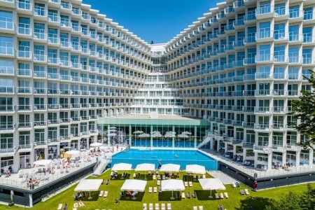 Poľsko Beskydy Crystal Mountain 5 dňový pobyt Polpenzia Vlastná May 2026 (13/05/26-17/05/26)