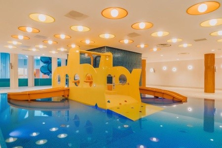 Poľsko Beskydy Crystal Mountain 5 dňový pobyt Polpenzia Vlastná May 2026 (13/05/26-17/05/26)