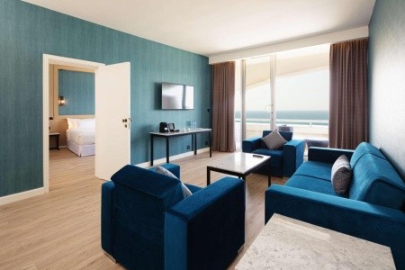 Occidental Sharjah Grand - 21