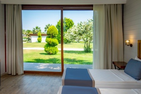 Risus Beach Resort - 20