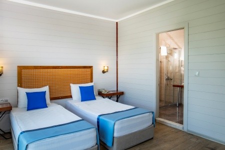 Risus Beach Resort - 21