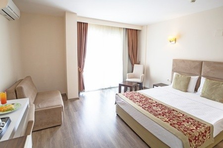 Risus Beach Resort - 38