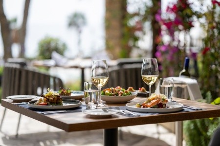 Cyprus Paphos (Pafos) Coral Beach Hotel & Resort 8 dňový pobyt All Inclusive Letecky Letisko: Bratislava July 2026 (31/07/26- 7/08/26)