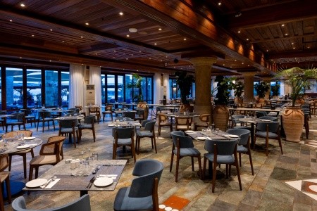 Cyprus Paphos (Pafos) Coral Beach Hotel & Resort 8 dňový pobyt All Inclusive Letecky Letisko: Bratislava July 2026 (31/07/26- 7/08/26)