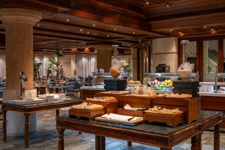 Cyprus Paphos (Pafos) Coral Beach Hotel & Resort 8 dňový pobyt All Inclusive Letecky Letisko: Bratislava July 2026 (31/07/26- 7/08/26)