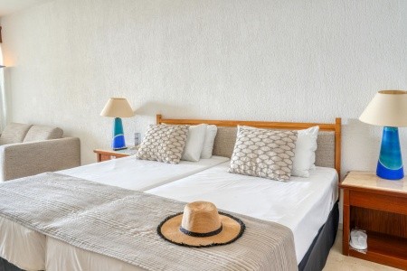 Cyprus Paphos (Pafos) Coral Beach Hotel & Resort 8 dňový pobyt All Inclusive Letecky Letisko: Bratislava July 2026 (31/07/26- 7/08/26)