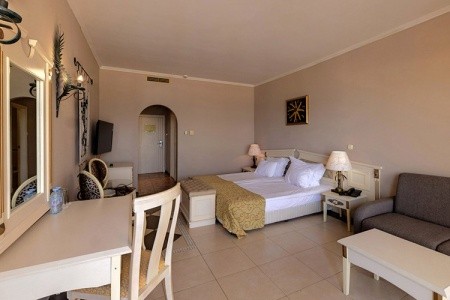 Imperial Palace (Ex. Victoria Palace) - 18