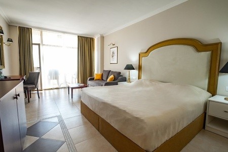 Imperial Palace (Ex. Victoria Palace) - 25