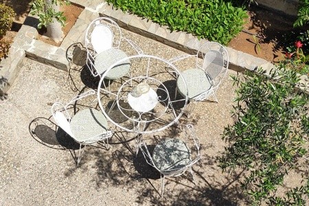 Studia Eleftheria - 10