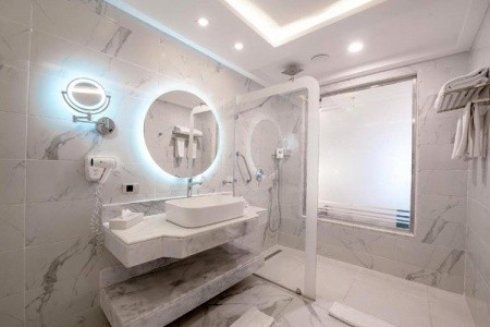 Sirena Beach Resort & Spa - 28