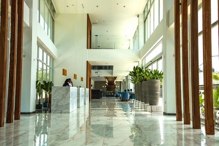 Maurícius Grand Baie Ocean V 8 dňový pobyt Polpenzia Letecky Letisko: Praha September 2025 ( 9/09/25-16/09/25)