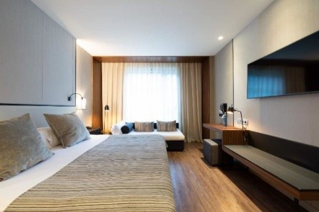 Španielsko Barcelona Catalonia Barcelona Plaza 9 dňový pobyt Raňajky Letecky Letisko: Praha October 2025 (28/10/25- 5/11/25)