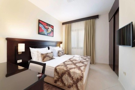 Blue Waves Resort - 4