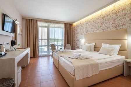 Aphrodite Beach - 27