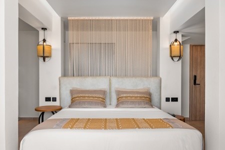 Cabana Blu Lifestyle Boutique & Suites
