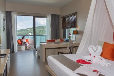 Cape Sienna Hotel & Villas