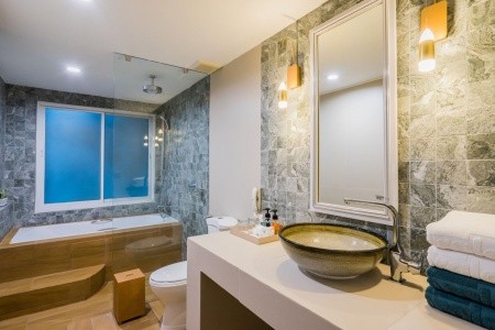 Emerald Beach Resort And Spa