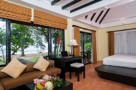 Emerald Beach Resort And Spa
