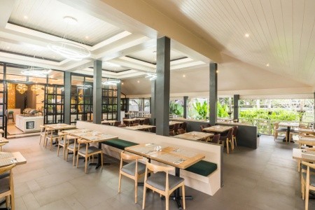 Emerald Beach Resort And Spa