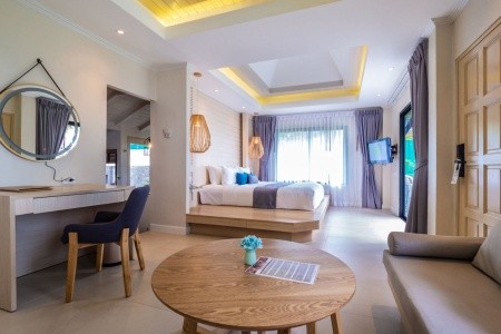 Emerald Beach Resort And Spa