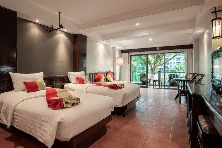 Emerald Beach Resort And Spa