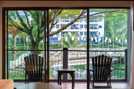 Emerald Beach Resort And Spa