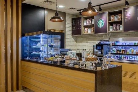 Turecko Antalya Holiday Inn 12 dňový pobyt Polpenzia Letecky Letisko: Viedeň August 2025 (27/08/25- 7/09/25)