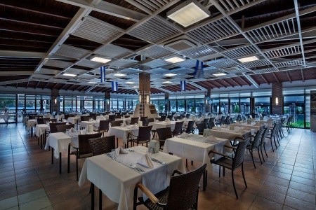 Green Bay Resort & Spa - 19