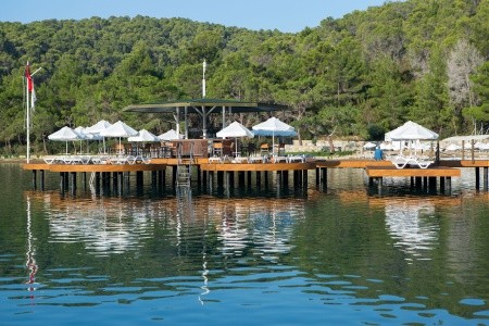 Green Bay Resort & Spa - 63