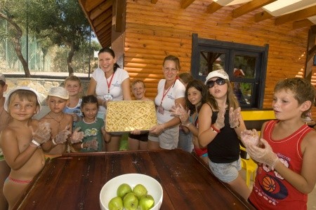 Green Bay Resort & Spa - 69