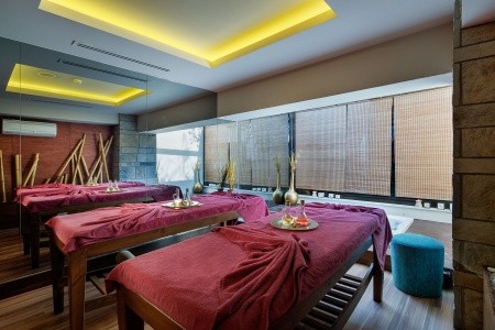 Green Bay Resort & Spa - 71