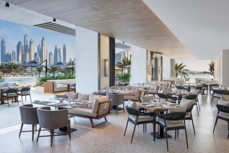 Spojené arabské emiráty Dubaj Radisson Beach Resort Palm Jumeirah 10 dňový pobyt Raňajky Letecky Letisko: Viedeň August 2025 (30/08/25- 8/09/25)
