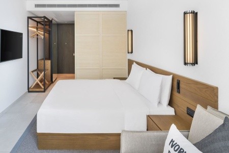 Spojené arabské emiráty Dubaj Radisson Beach Resort Palm Jumeirah 10 dňový pobyt Raňajky Letecky Letisko: Viedeň August 2025 (30/08/25- 8/09/25)