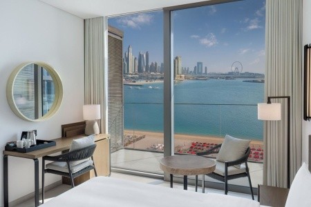 Spojené arabské emiráty Dubaj Radisson Beach Resort Palm Jumeirah 10 dňový pobyt Raňajky Letecky Letisko: Viedeň August 2025 (30/08/25- 8/09/25)