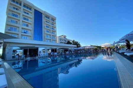 Blumare Resort